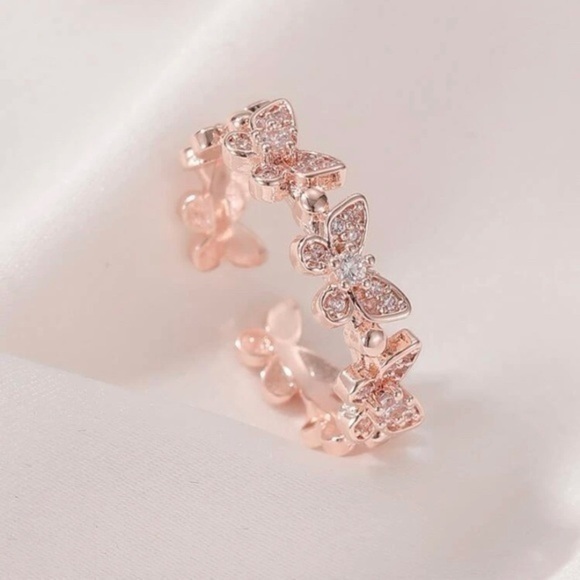 Butterfly Decor Ring - Picture 3 of 4